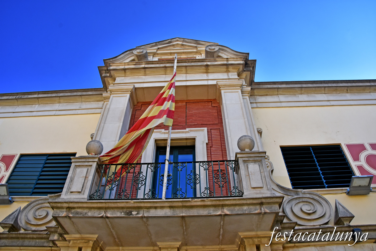 F.- Convent de Sant Francesc, actual Institut Ramon Muntaner de Figueres