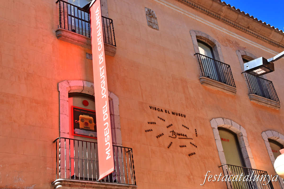 Figueres - Casa Terradas, antic Gran Hotel Paris i actual Museu del Joguet 