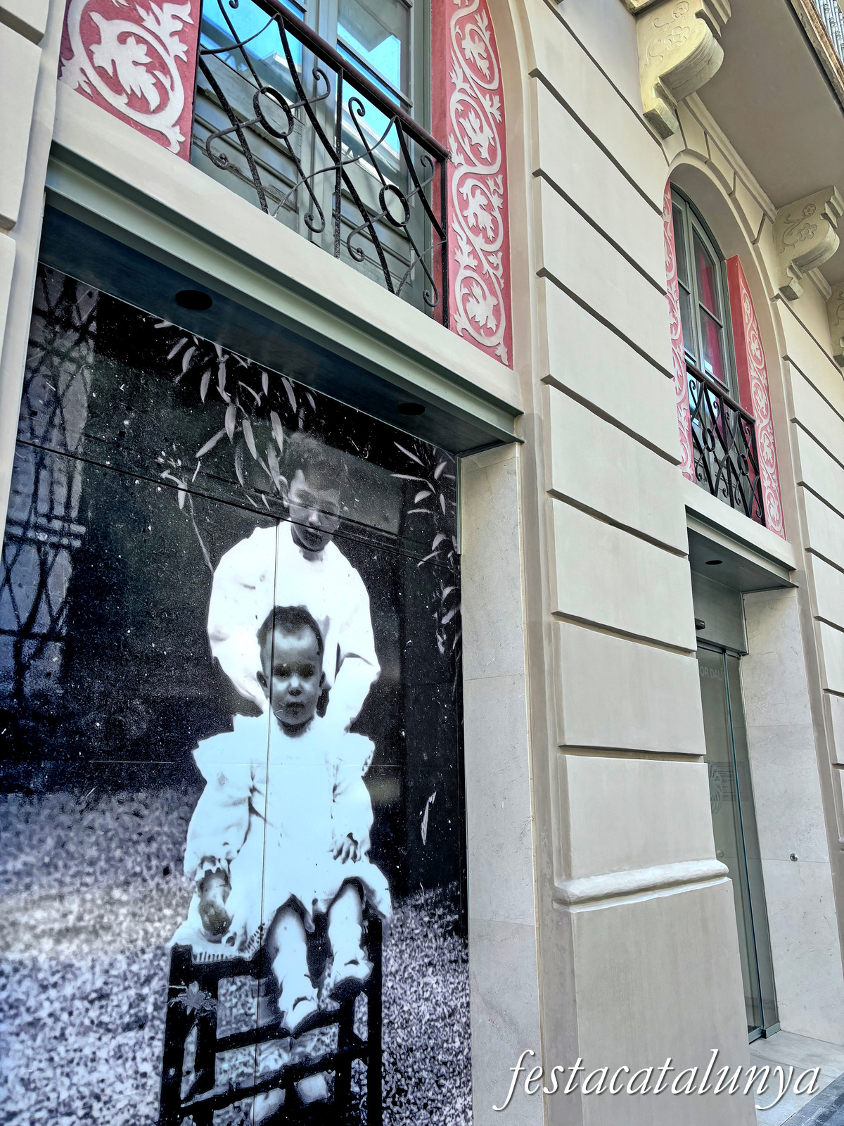 Figueres - Casa de Puig, casa natal de Salvador Dalí al Carrer Monturiol 