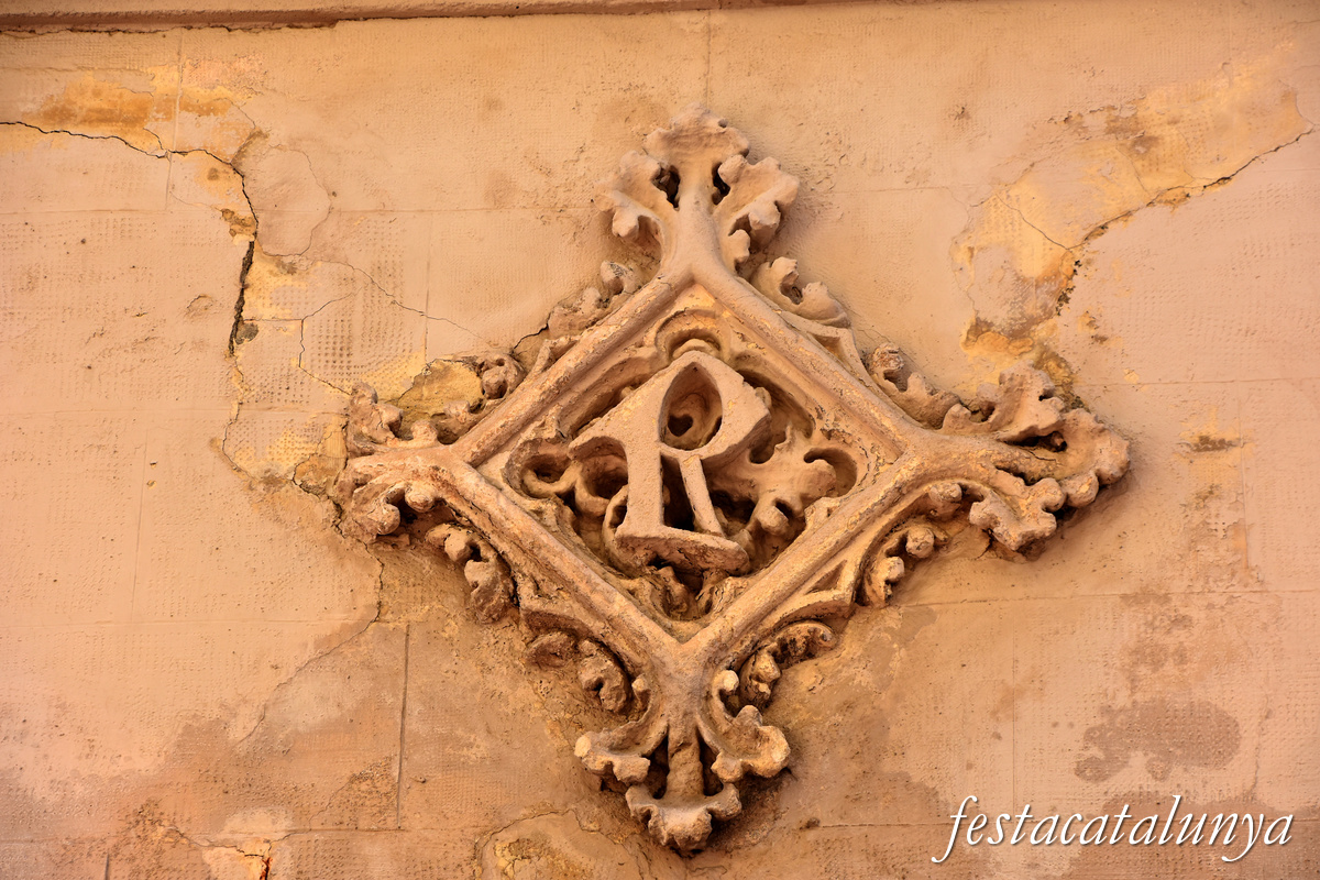 Figueres - Casa de Tomàs Roger Larrossa al carrer Moreria