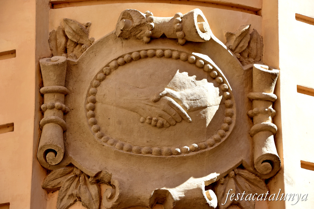 Figueres - Casino Menestral de Figueres al Carrer Ample