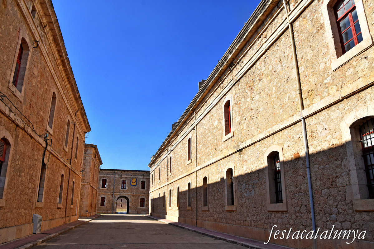 Figueres- Accés principal al Castell de Sant Ferran