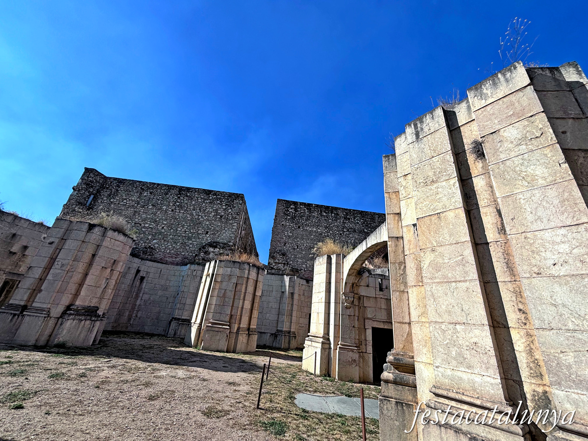 Figueres - Església inacabada del Castell de Sant Ferran 