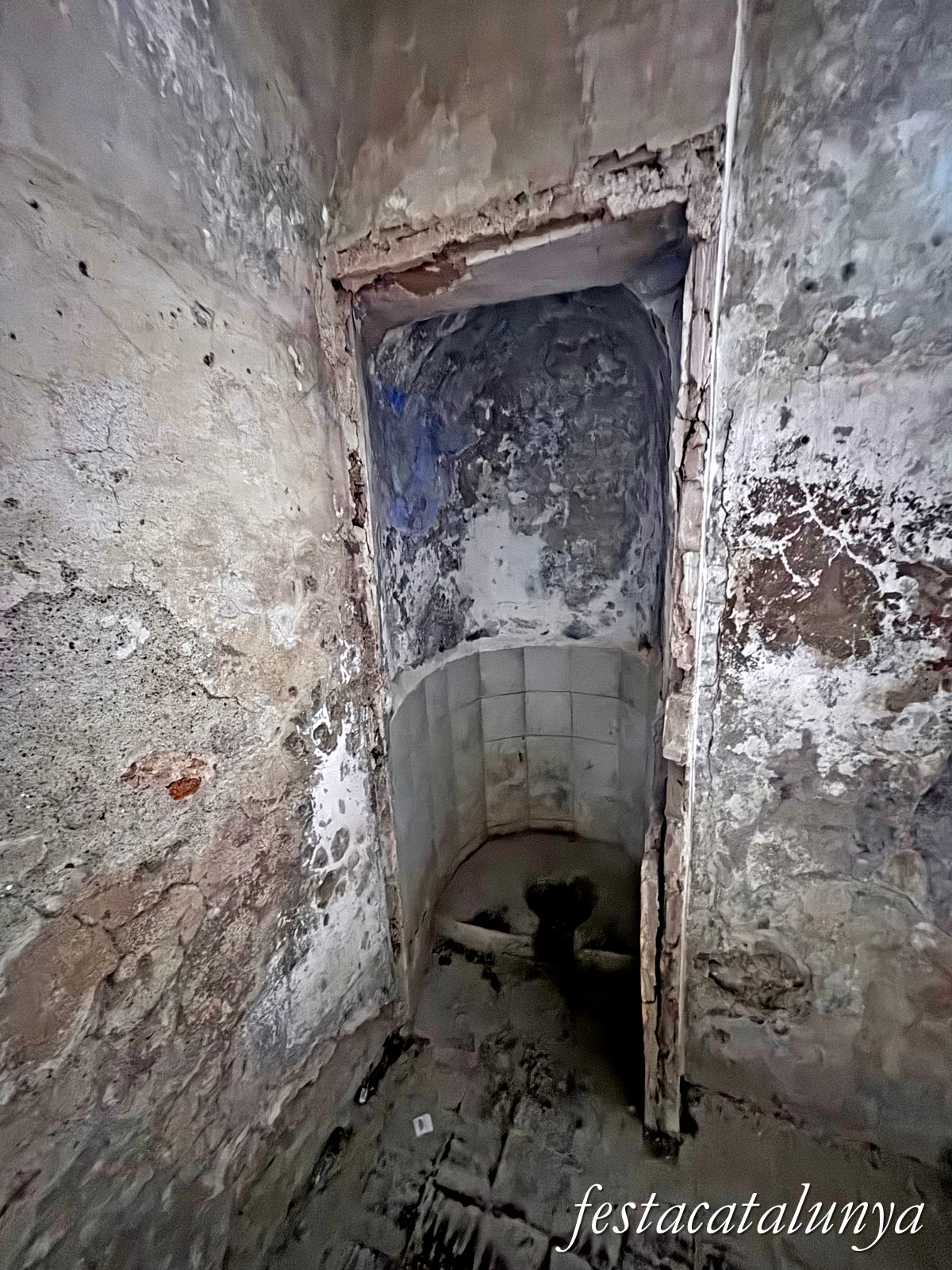 Figueres - Pavelló d'habitatges de l'oficialitat del Castell de Sant Ferran 