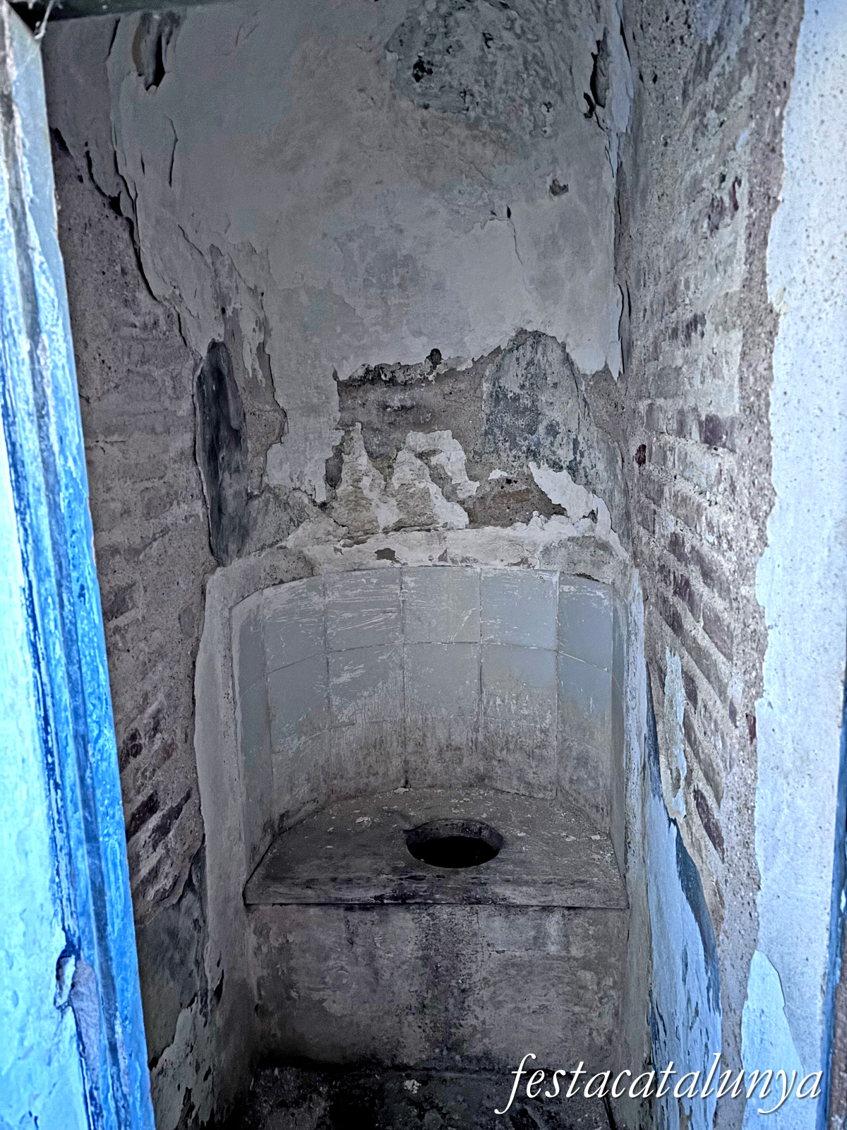 Figueres - Pavelló d'habitatges de l'oficialitat del Castell de Sant Ferran 