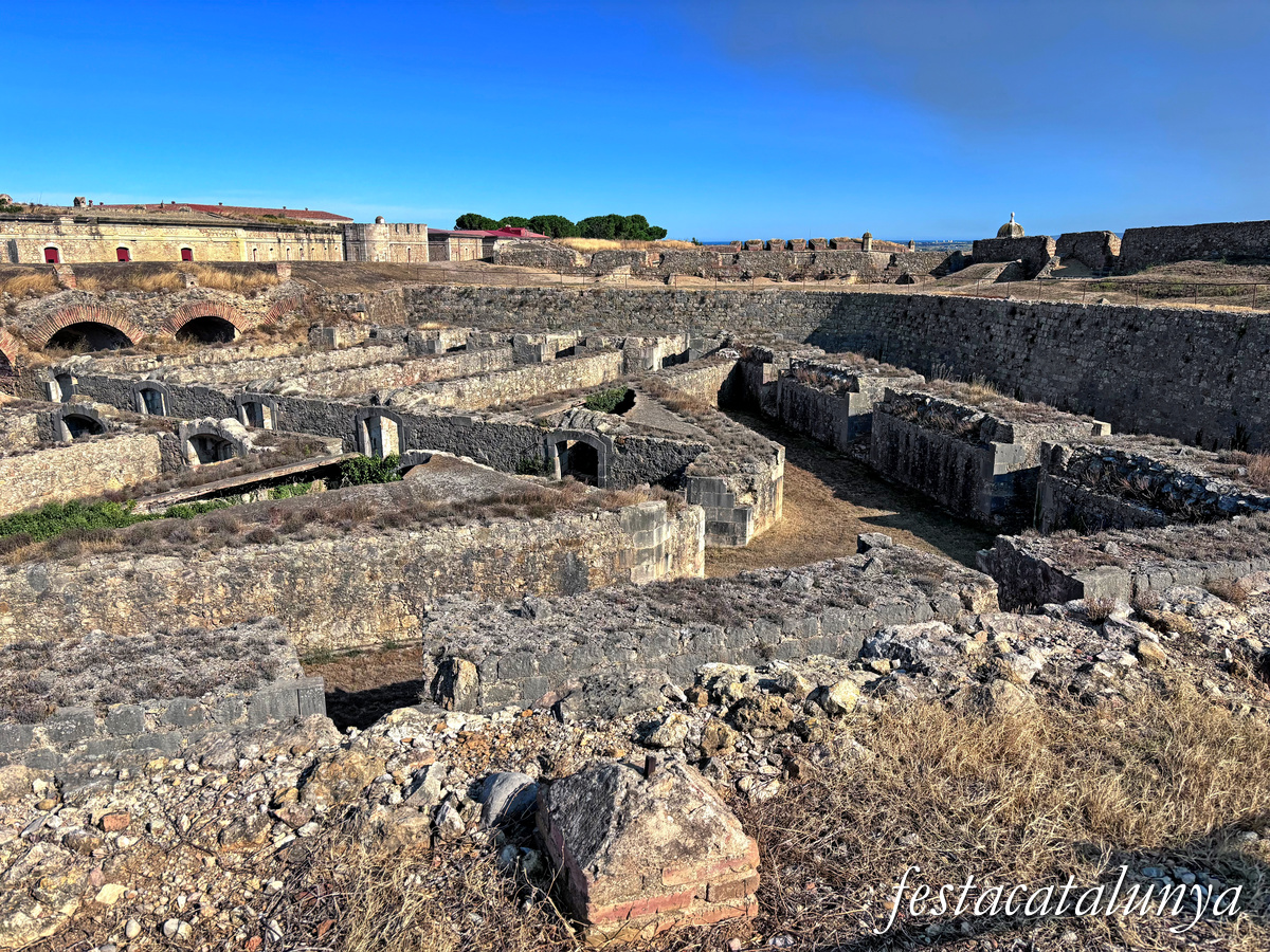 Figueres - Voltes a prova de Bomba del Castell de Sant Ferran