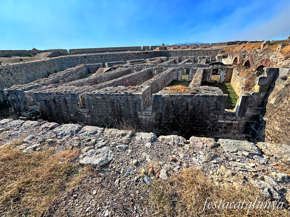 Figueres - Voltes a prova de Bomba del Castell de Sant Ferran 