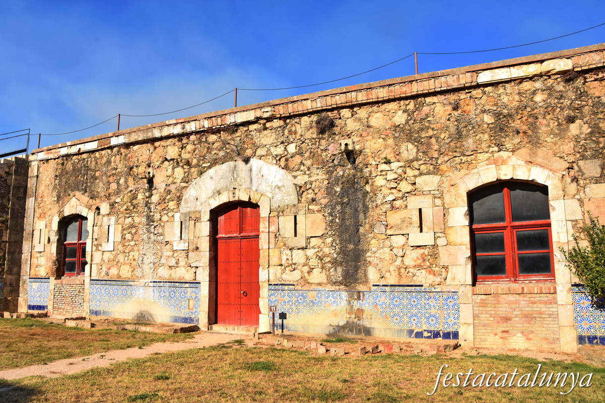 Figueres - El Hogar del Soldado o Cantina del Castell de Sant Ferran