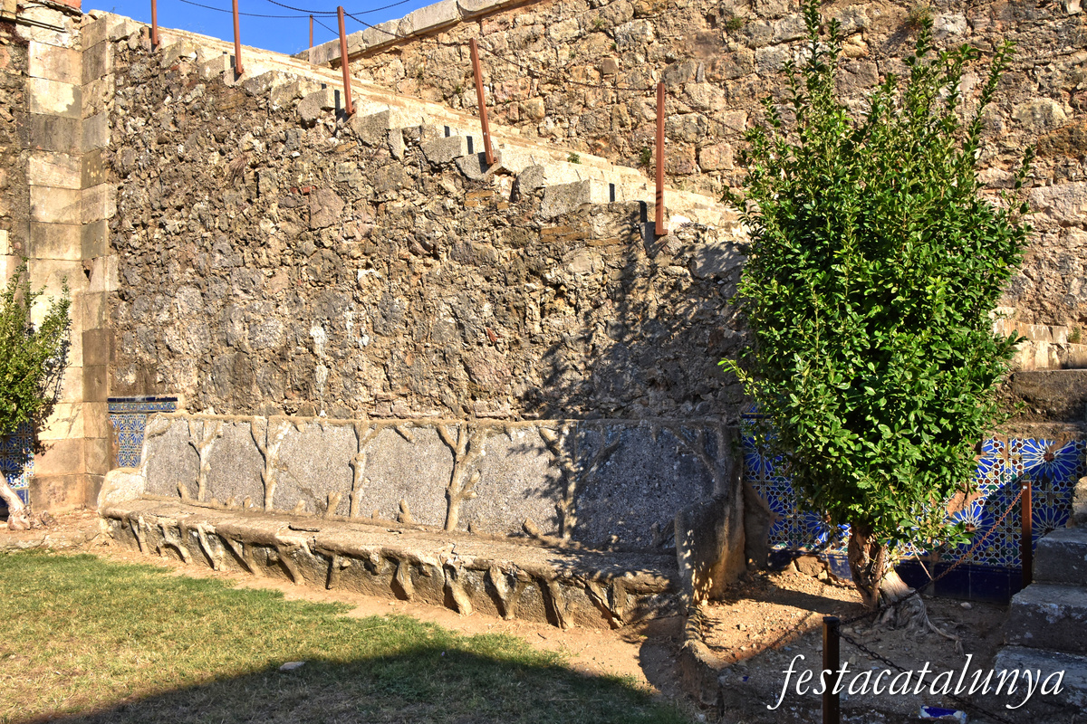 Figueres - El Hogar del Soldado o Cantina del Castell de Sant Ferran