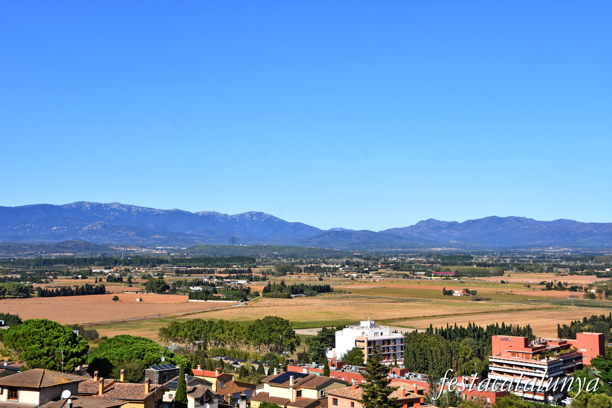 Figueres - Mirador amb vistes panoràmiques del Castell de Sant Ferran 