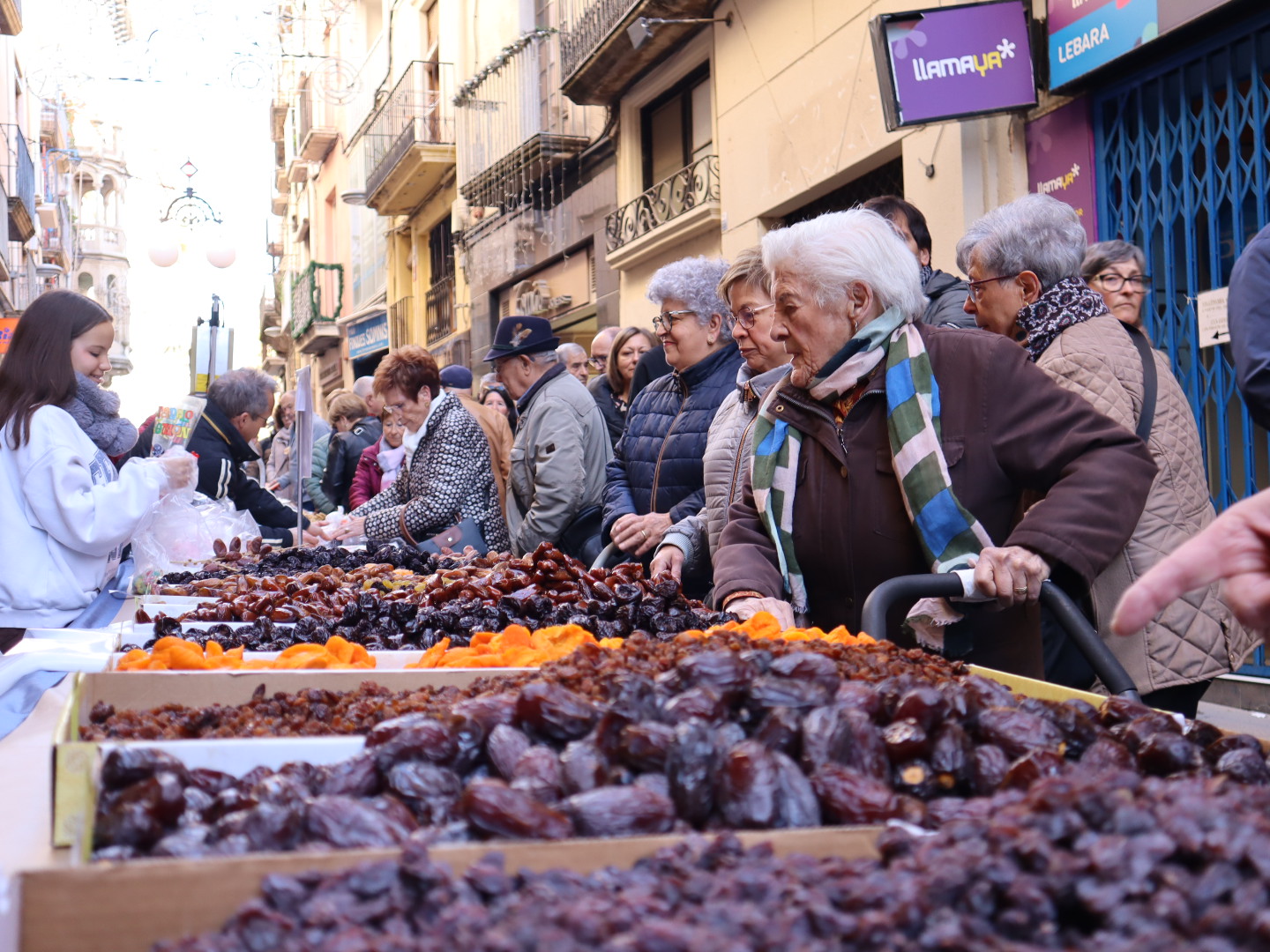 Mercat de Nadal, fira de capons, aviram i motius nadalencs a Valls