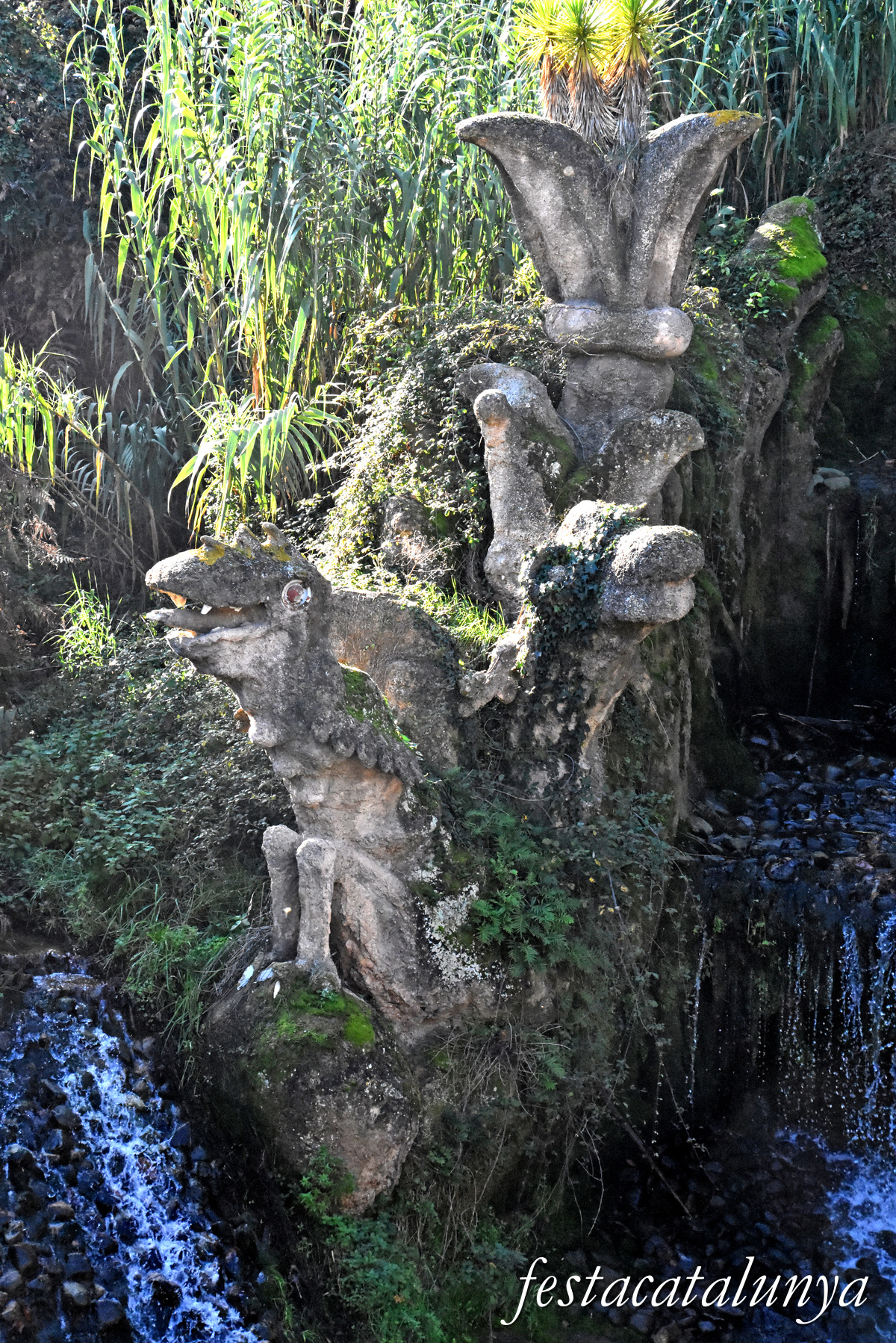 Bescanó - Central elèctrica modernista