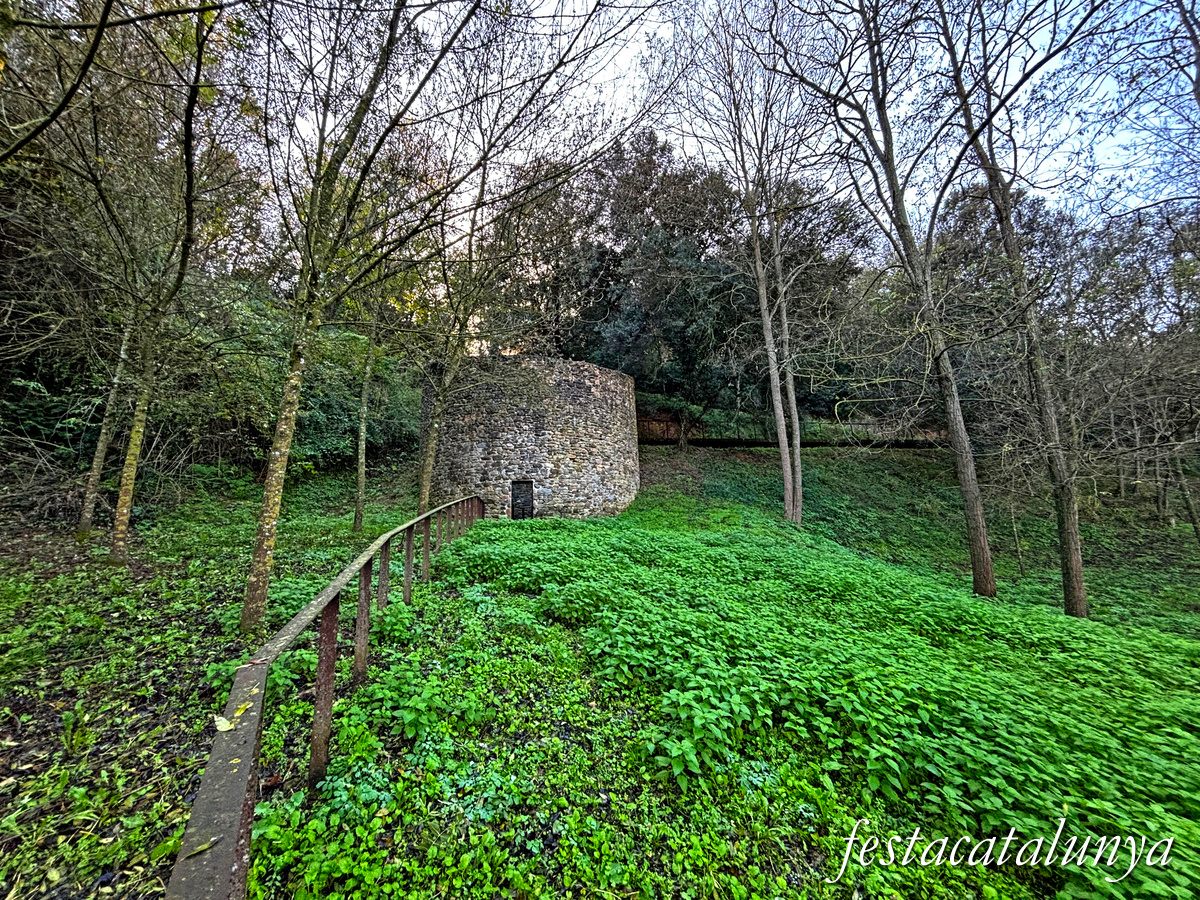 Bescanó - Pou del glaç 