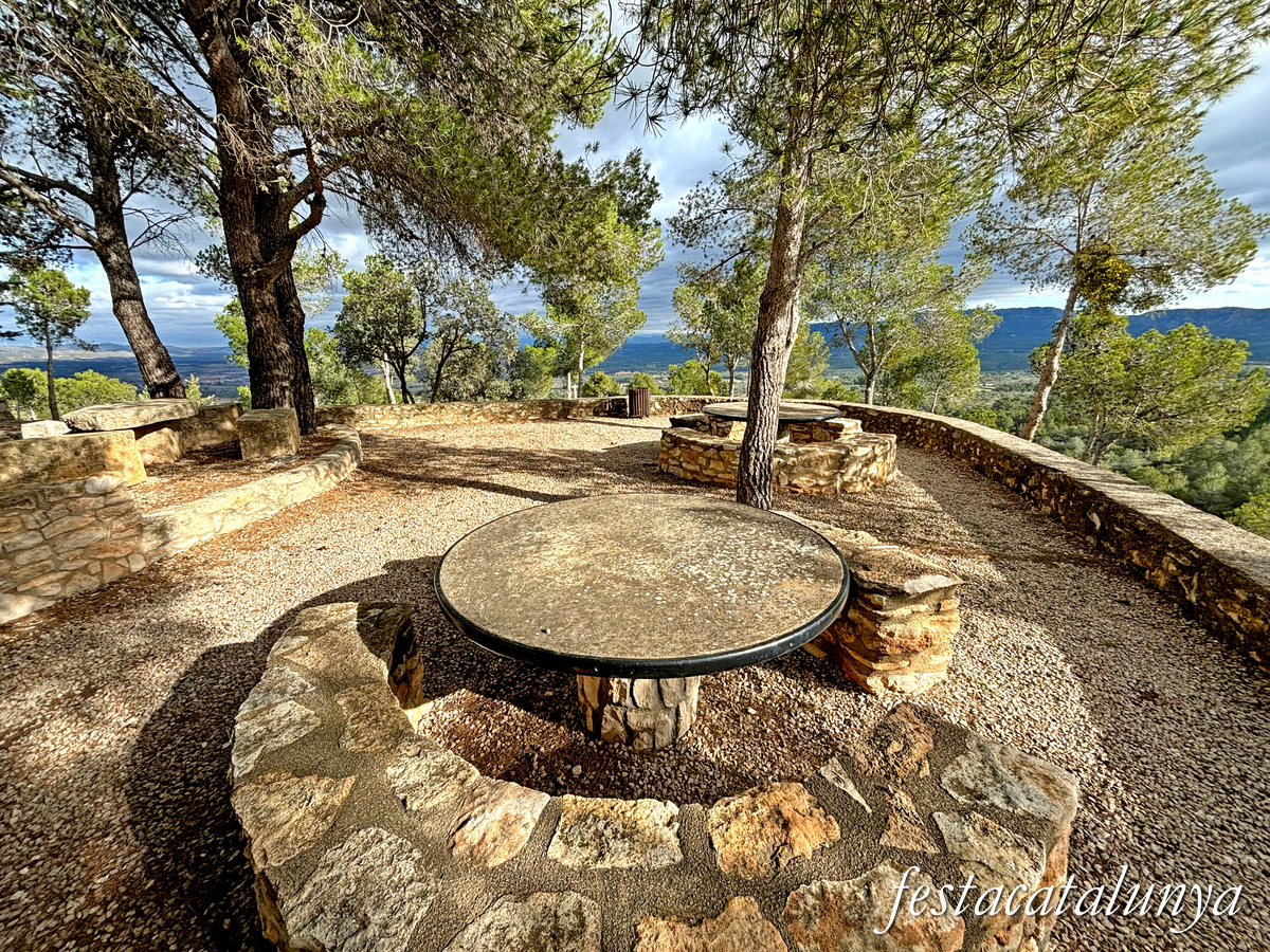 Àrea de lleure i pícnic de l'ermita de Sant Domènec de Rasquera
