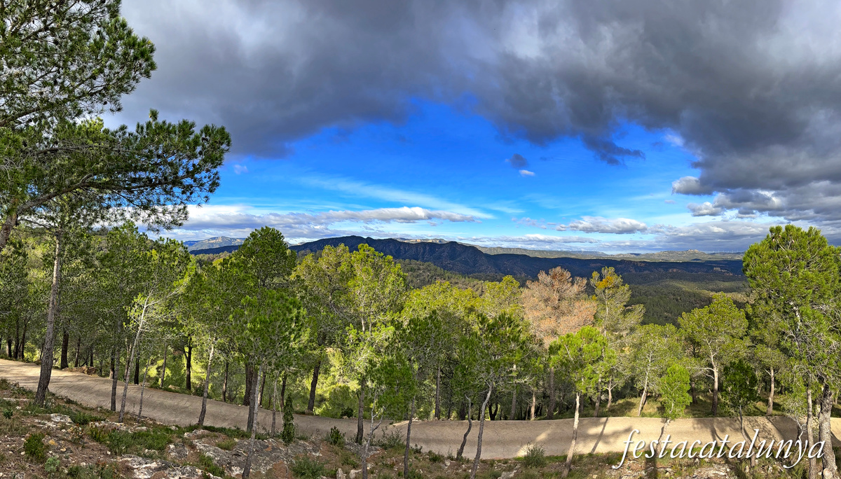 Rasquera - Vistes panoràmiques des de l'ermita de Sant Domènec