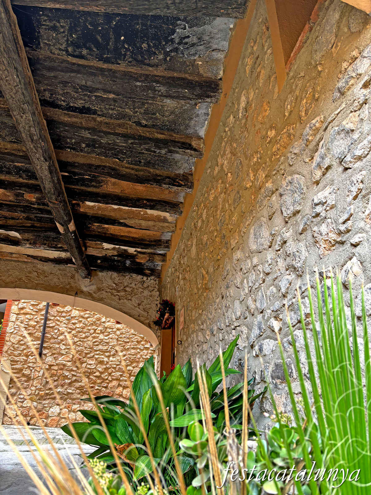 Rasquera - Perxe del carrer Major amb carrer Solà 