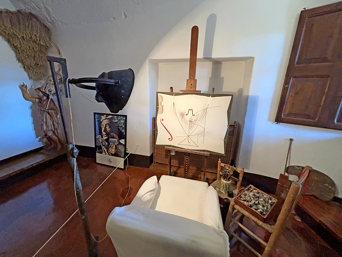 Castell de Púbol, actual castell Gala Dalí ***