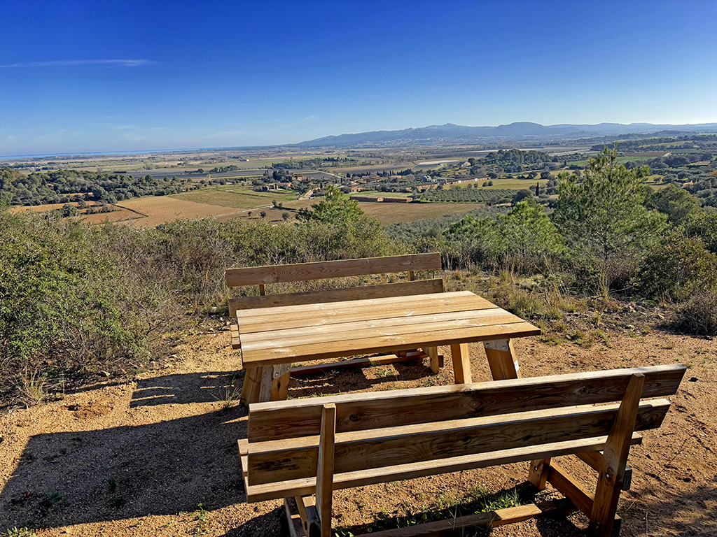 D. Mirador del Puig Vilar de Fontanilles ***