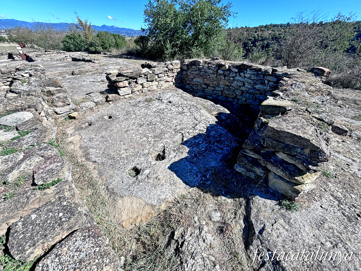 Les Masies de Roda - L'Esquerda: poblat ibèric i medieval 