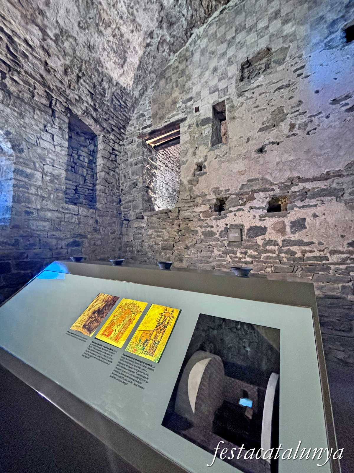 Les Masies de Roda - Dependències i estances del monestir de Sant Pere de Casserres - Scriptorium