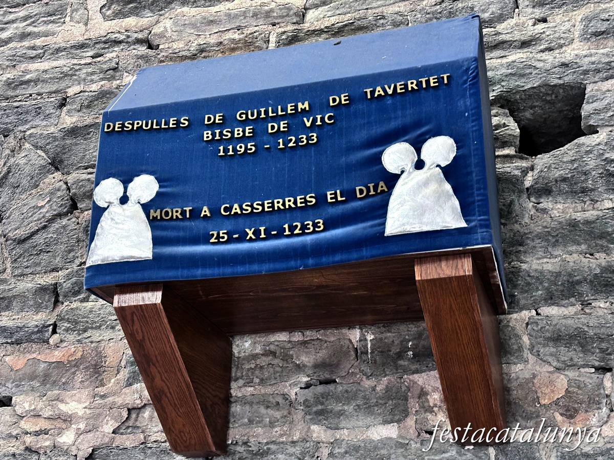 Les Masies de Roda - Església del monestir de Sant Pere de Casserres