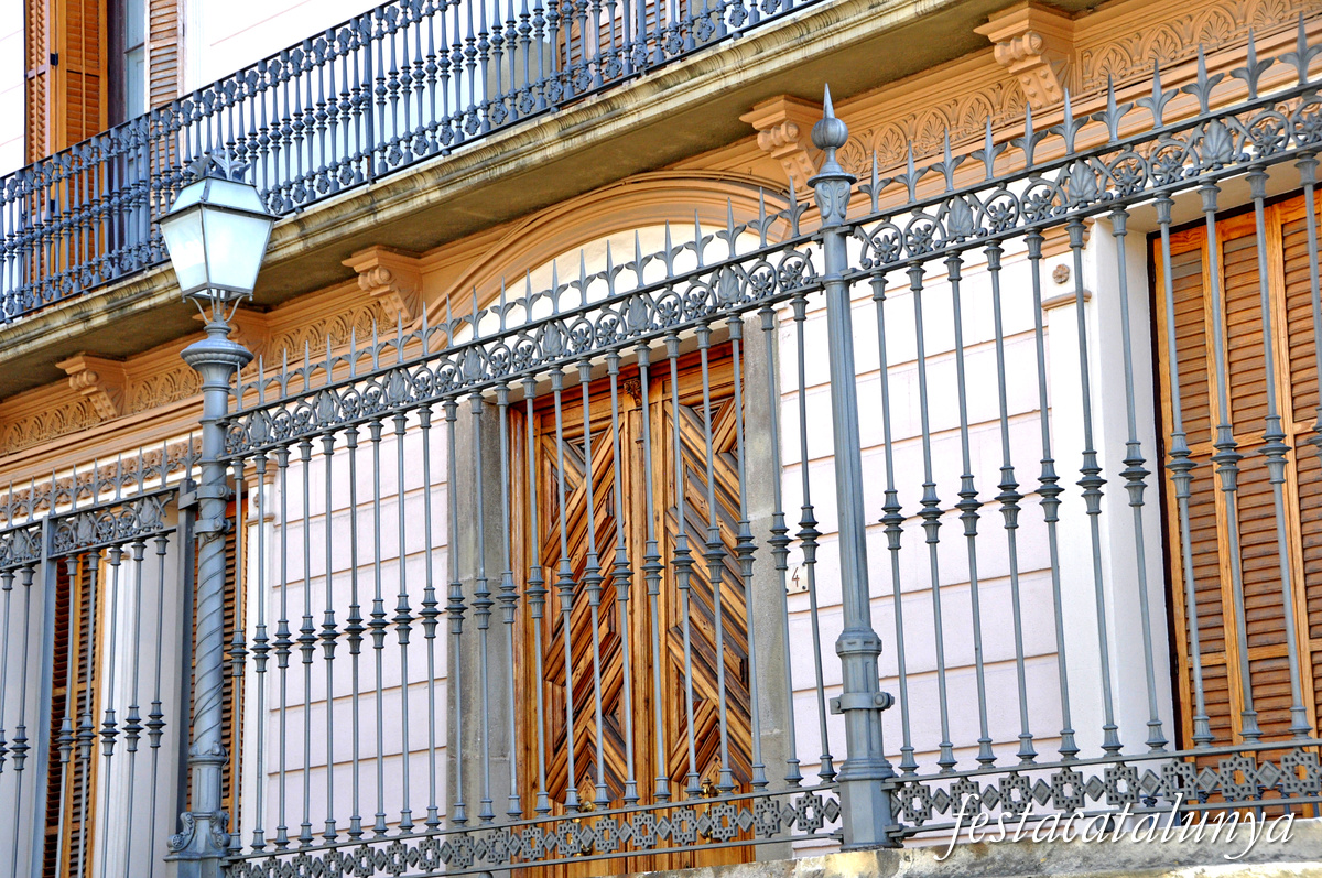 Sant Feliu de Codines - Edificis de l'Avinguda Catalunya (Can Rodó)