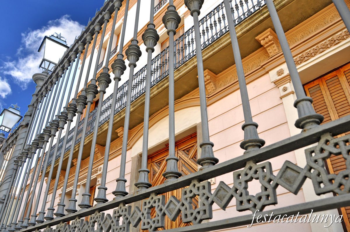 Sant Feliu de Codines - Edificis de l'Avinguda Catalunya (Can Rodó) 