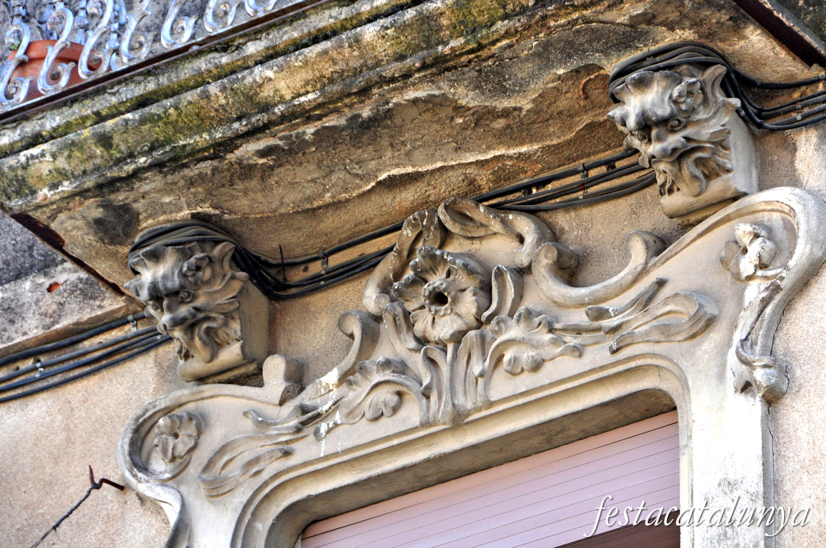 Sant Feliu de Codines - Edificis del Carrer Agustí Santacruz, 1 