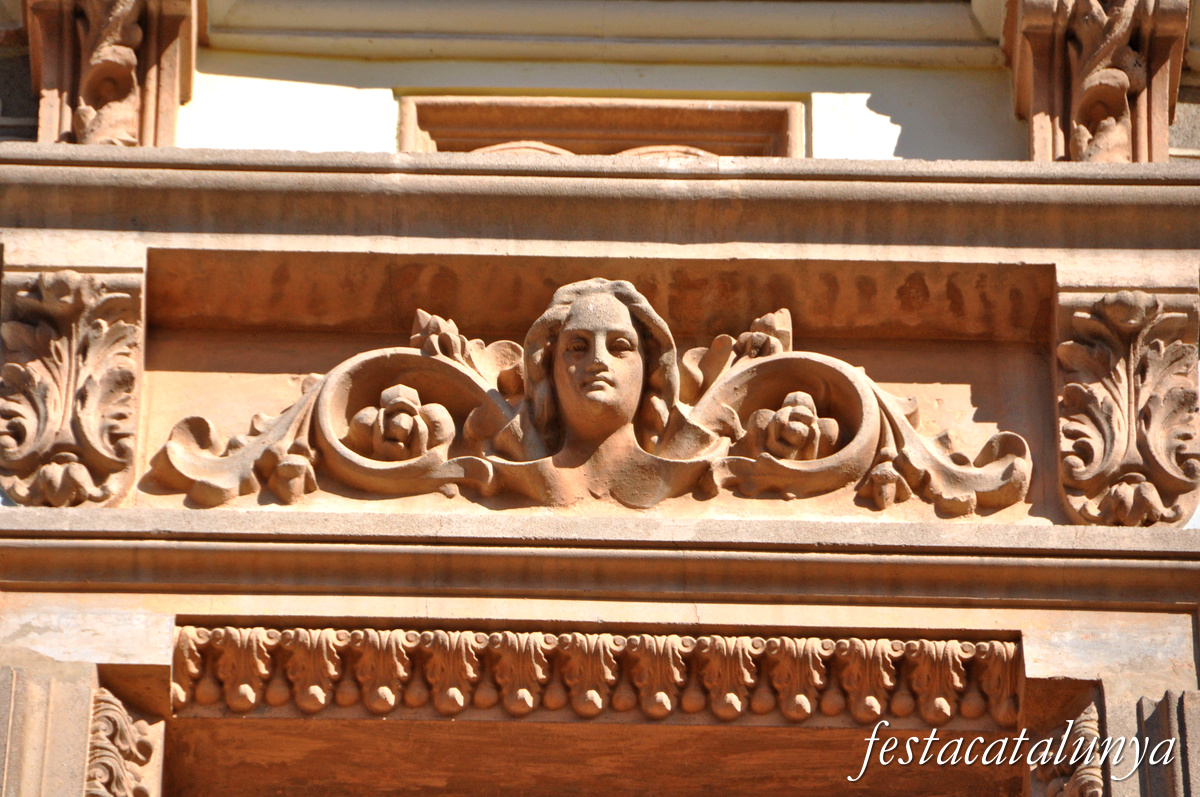Sant Feliu de Codines - Edificis del Carrer Rector Tomàs Vila, 32 (Can Pujol) 