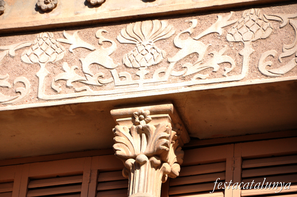 Sant Feliu de Codines - Edificis del Carrer Rector Tomàs Vila, 32 (Can Pujol) 