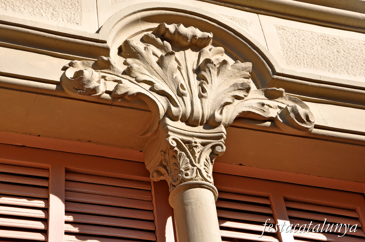 Sant Feliu de Codines - Edificis del Carrer Rector Tomàs Vila, 32 (Can Pujol)