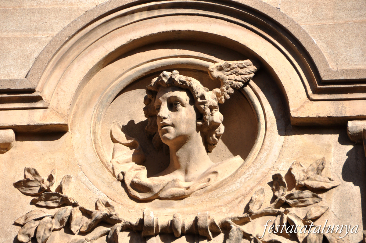 Sant Feliu de Codines - Edificis del Carrer Rector Tomàs Vila, 24 