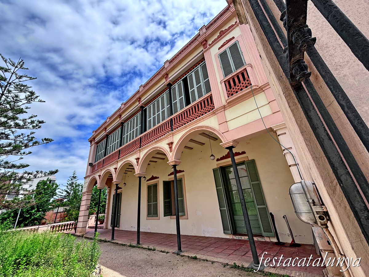 Sant Boi de Llobregat - Carrer Lluís Castells - Can Castells 