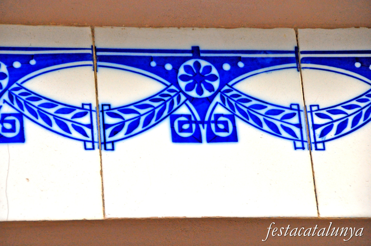 Sant Boi de Llobregat - Carrer Sant Pere - Villa Enriqueta