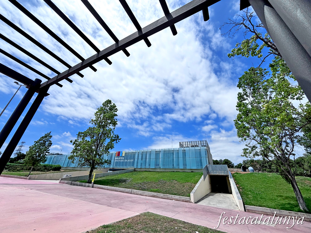 Sant Boi de Llobregat - Parc de la Muntanyeta - Biblioteca Jordi Rubió i Balaguer 