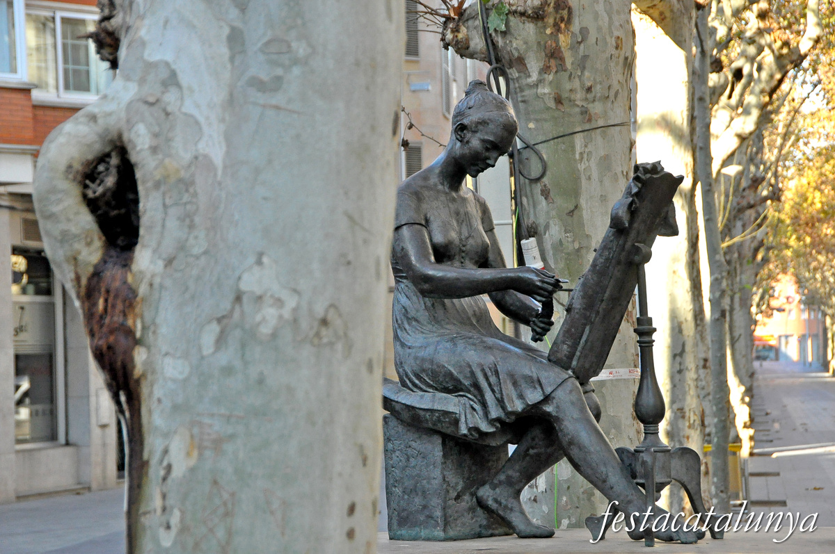 Sant Boi de Llobregat - Passejada pel nucli històric - La Puntaire 
