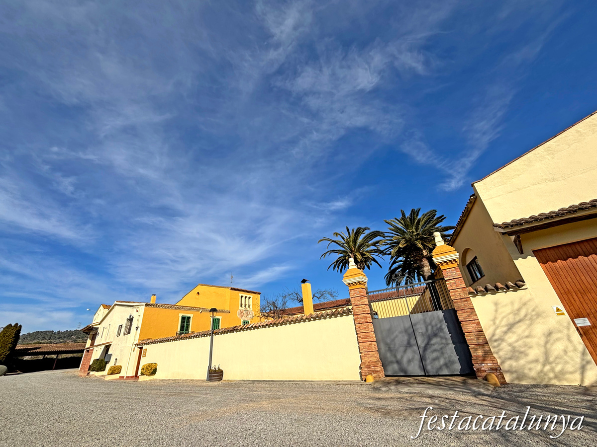 El Pla del Penedès - Masia de can Raspall de les Renardes 
