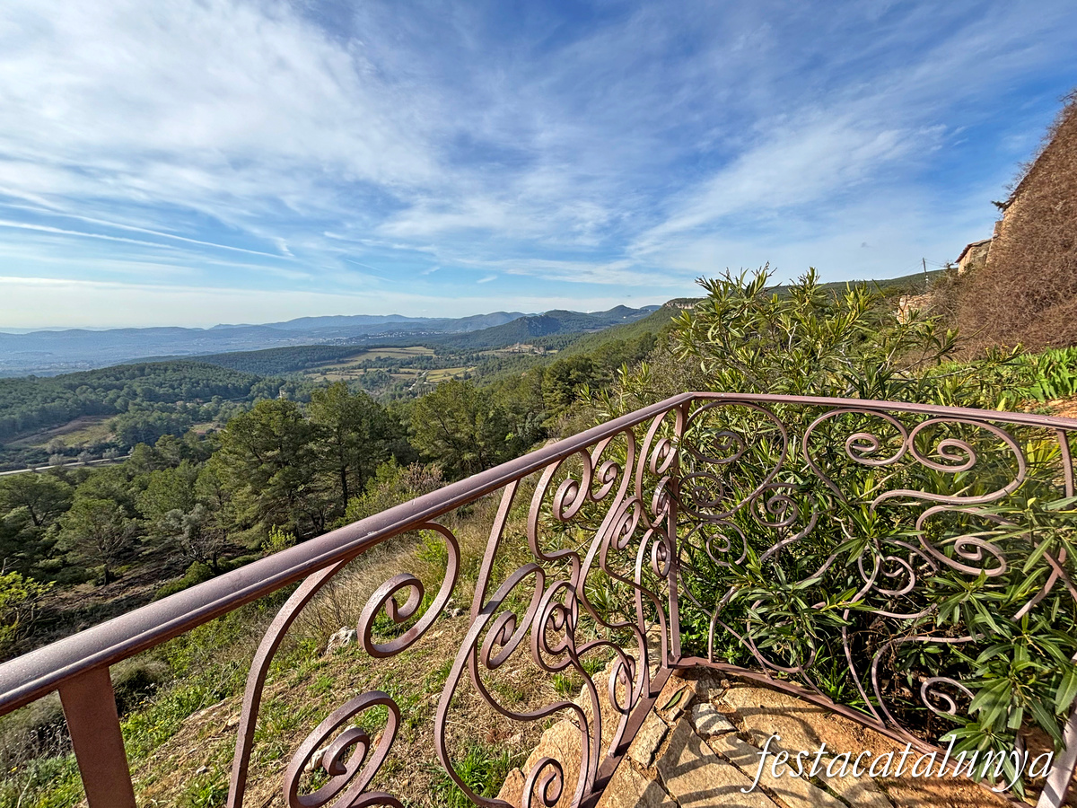 Font-rubí - Miranvinya, ruta dels miradors: el Balcó del Penedès