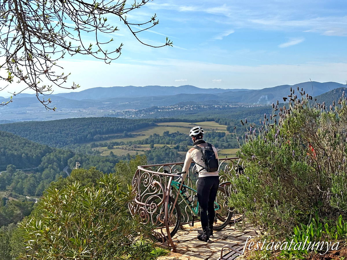Font-rubí - Miranvinya, ruta dels miradors: el Balcó del Penedès 