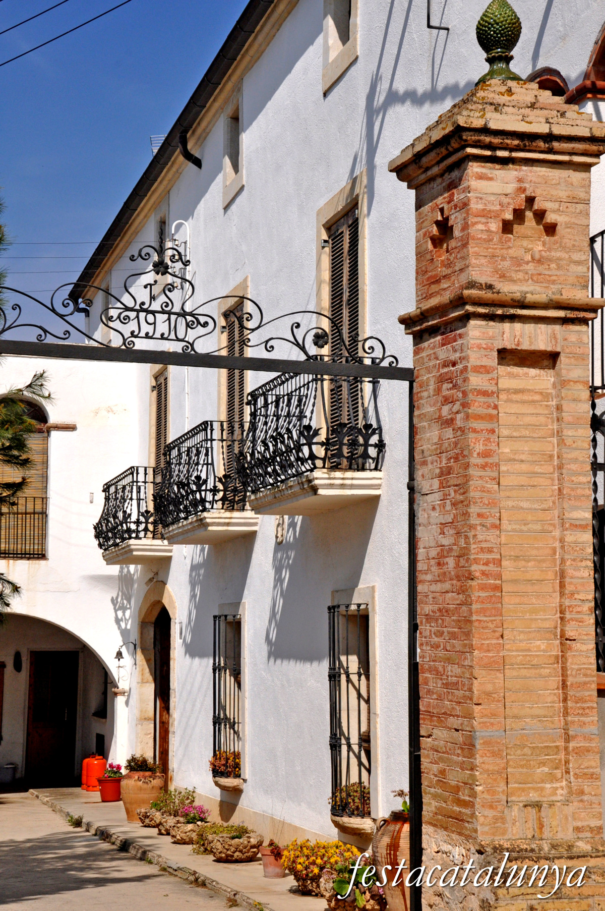 Font-rubí - Can Suriol del Castell de Grabuac