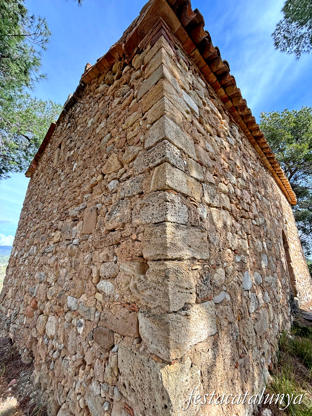 Font-rubí - Sant Joan de la Maçana o Santa Apol·lònia 