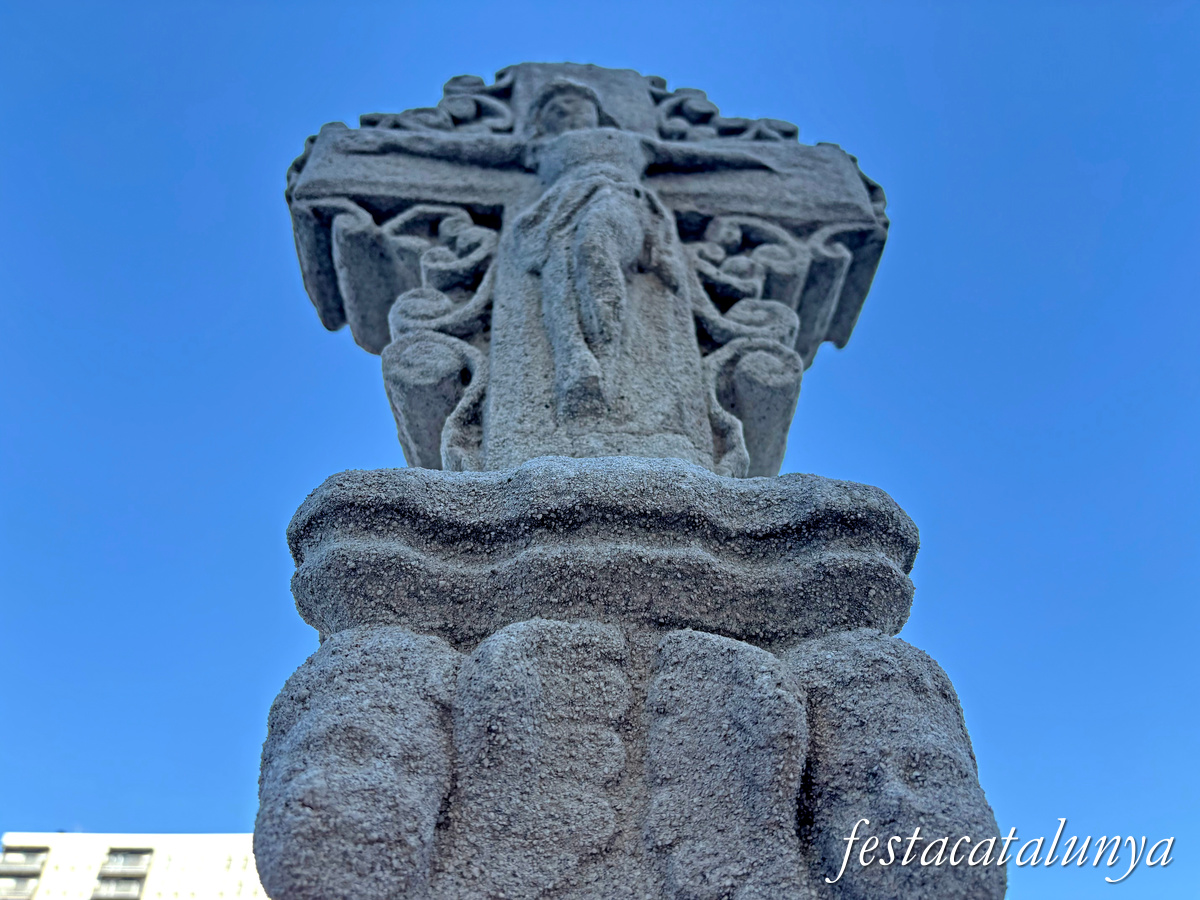 Sant Adrià de Besòs - Creu de terme entre Sant Adrià de Besòs i Barcelona 