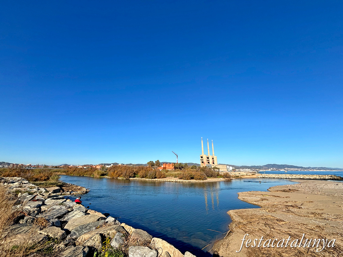 Sant Adrià de Besòs - Les Tres Xemeneies 