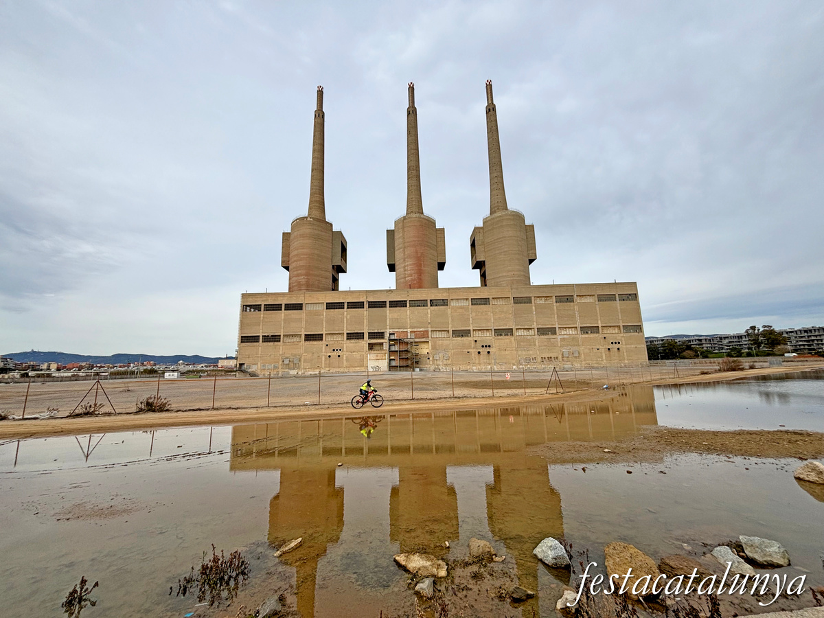 Sant Adrià de Besòs - Les Tres Xemeneies 