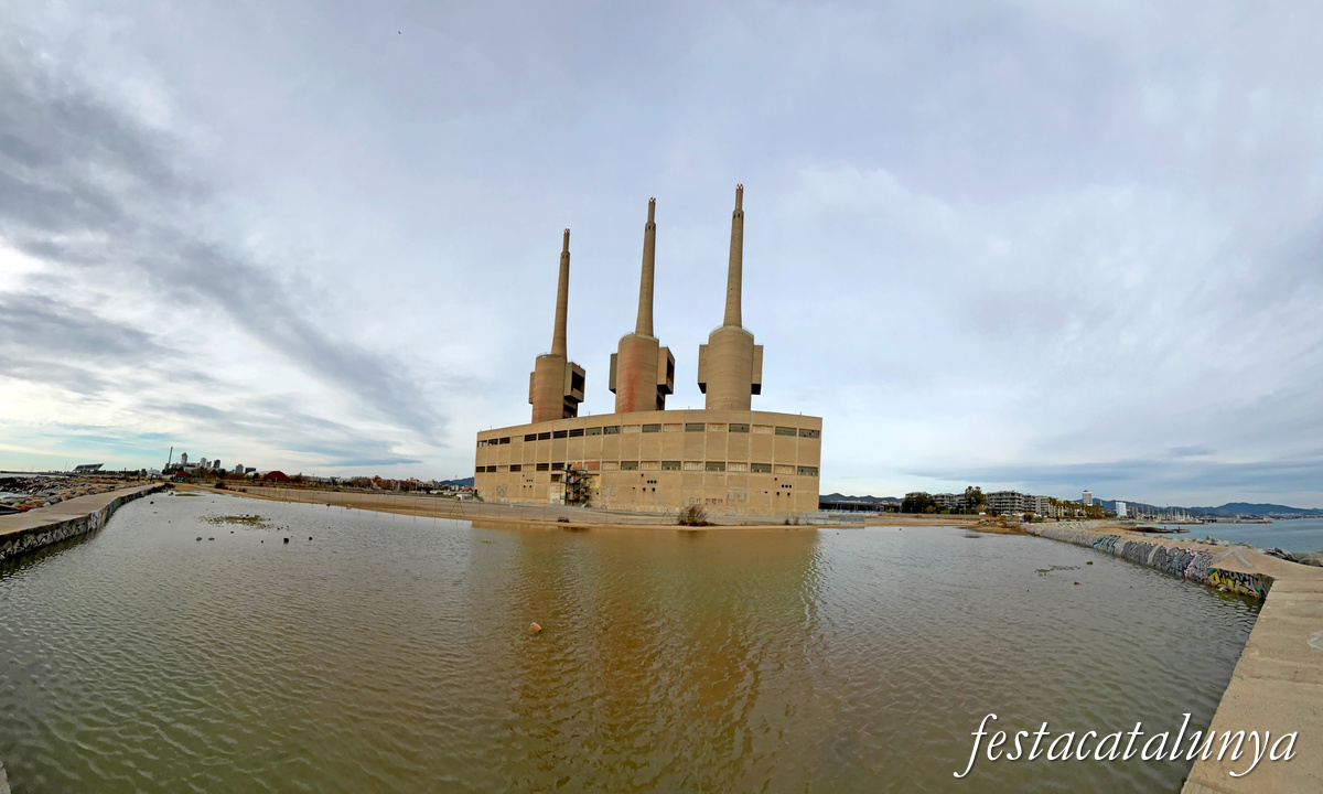 Sant Adrià de Besòs - Les Tres Xemeneies 