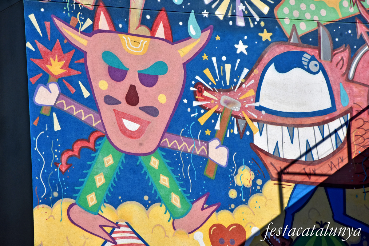 Murals de la fàbrica Polydor a Sant Adrià de Besòs ***