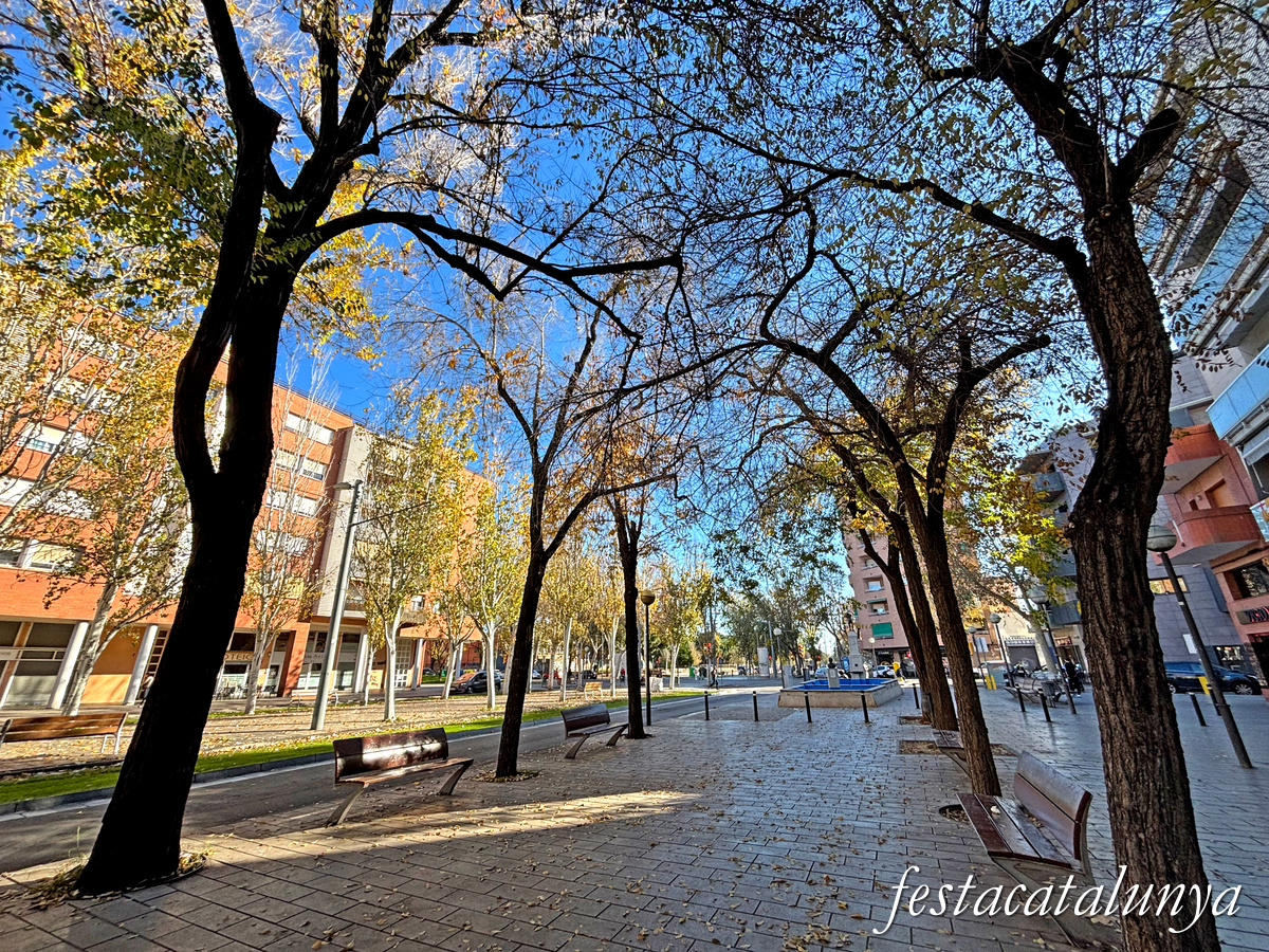 Placeta Francesc Macià i el seu entorn a Sant Adrià de Besòs