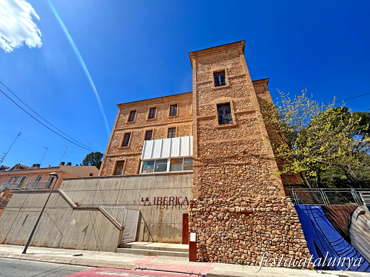 Roquetes - Col·legi de Sant Josep i Laboratori Químic de l'Ebre 