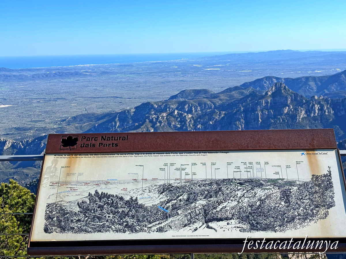 Roquetes - Mirador del cim de Caro 