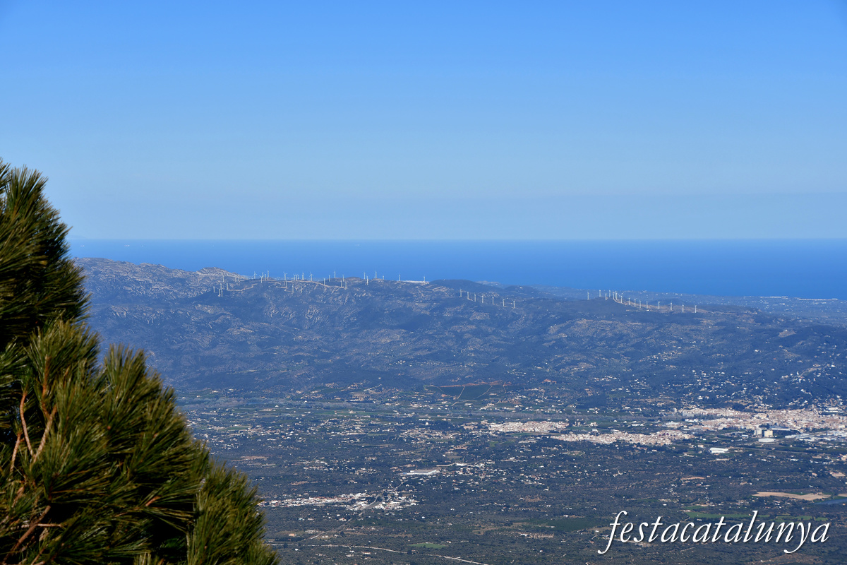 Roquetes - Mirador del cim de Caro 